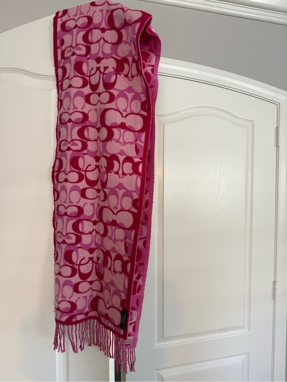 Victoria secrets Pink Logo Fringe Scarf